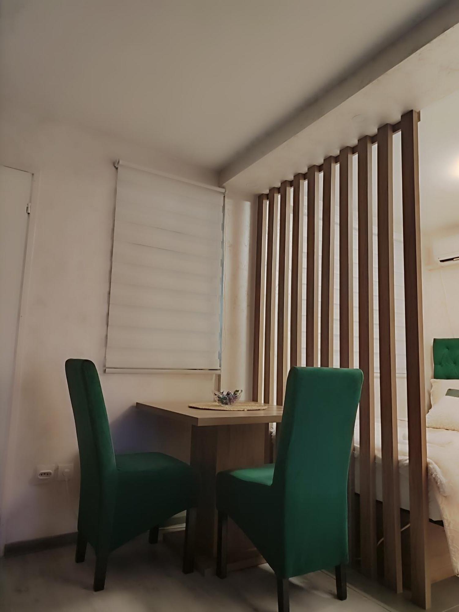 Free Parking Rubikon Daire Belgrad